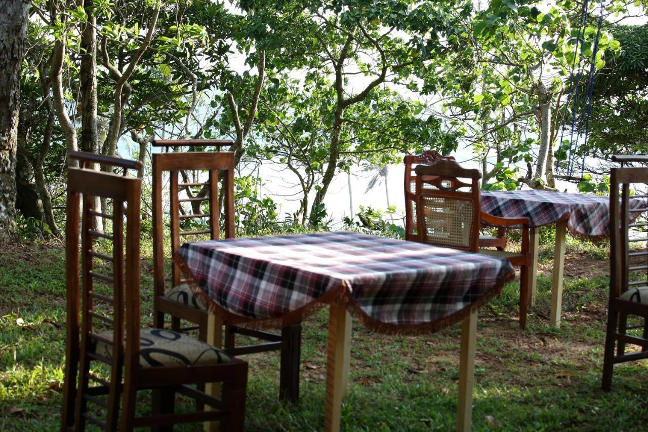 Bed and Breakfast Sky Mountain Cafe With Seaview Weligama Esterno foto